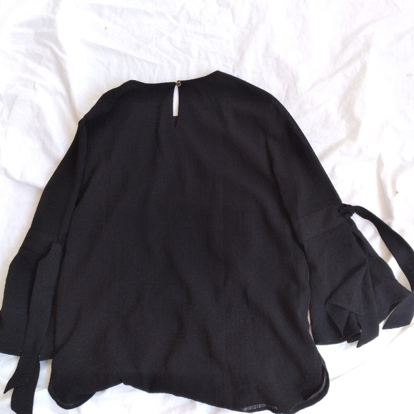 Calvin Klein textured bell sleeve blouse sz S - Picture 7 of 7